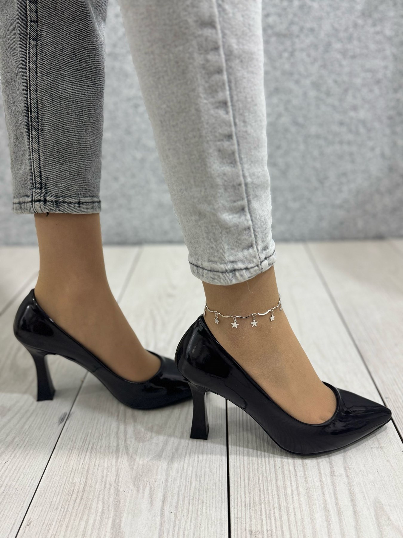 Siyah Rugan Sivri Burun Stiletto - Görsel 3
